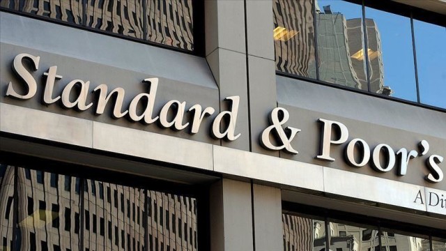 ستاندرد آند بورز:  تراجع عجوزات ميزانيات الخليج بدءا من 2021