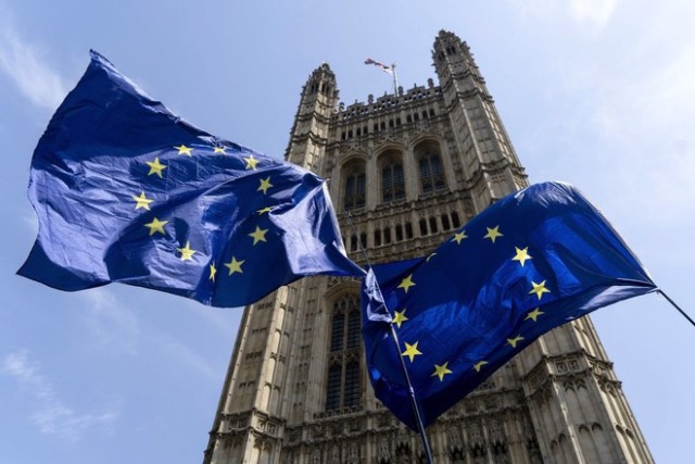 Report: Three-quarters of Eurozone government bonds yield less than zero