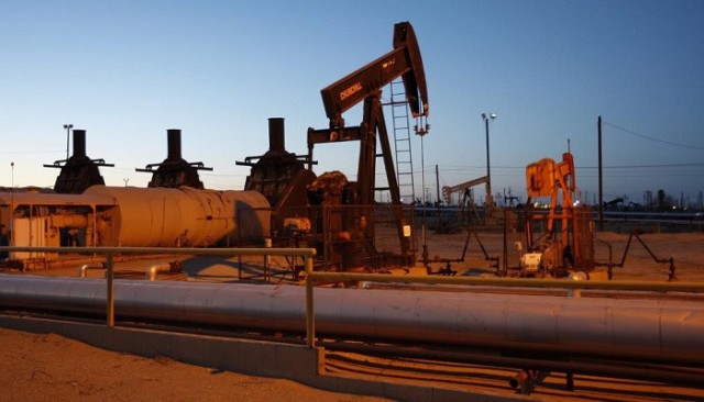 توقعات بتراجع تاريخي للطلب على الوقود الأحفوري بسبب جائحة كورونا