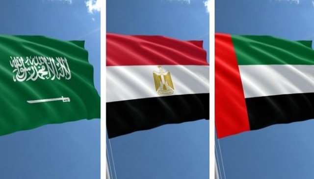 مؤشر مديري المشتريات يرتفع بالسعودية ويتراجع في مصر والإمارات