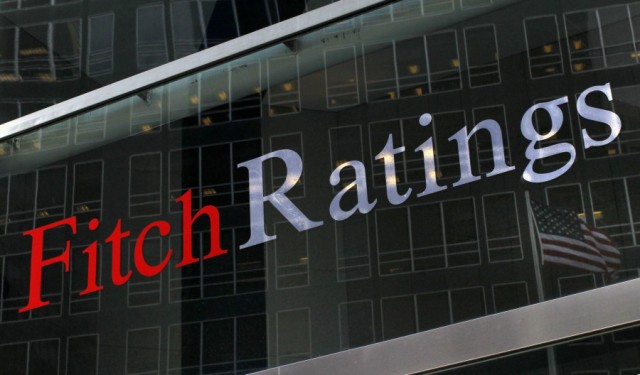 فيتش تخفض تصنيف "الإمارات ريت" سبع درجات 