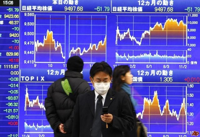 كورونا والنفط يهبط بمؤشـر نيكي لأقل مستوى في 14 شهرا