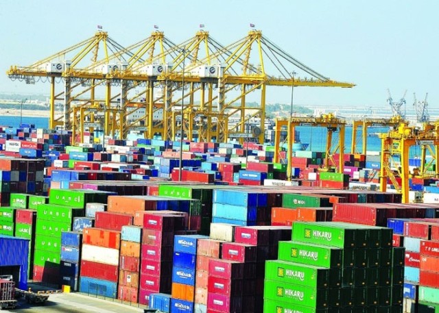 نمو تجارة الإمارات غير النفطية 4.4% خلال 2019