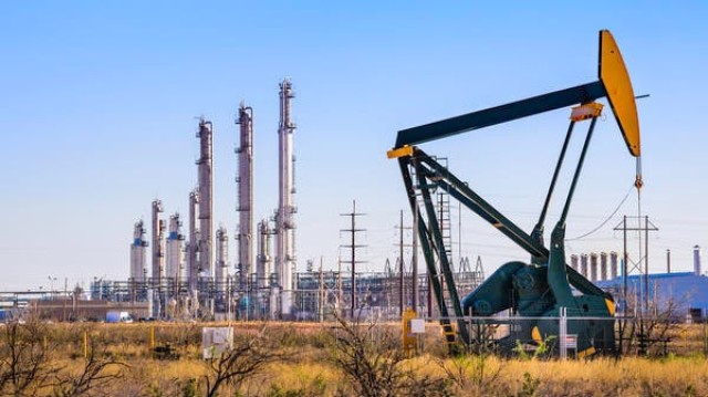 India's oil imports rise to the highest level in 10 months