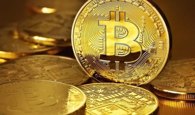 مستوى قياسي جديد لـ "بيتكوين" عند 49 ألف دولار