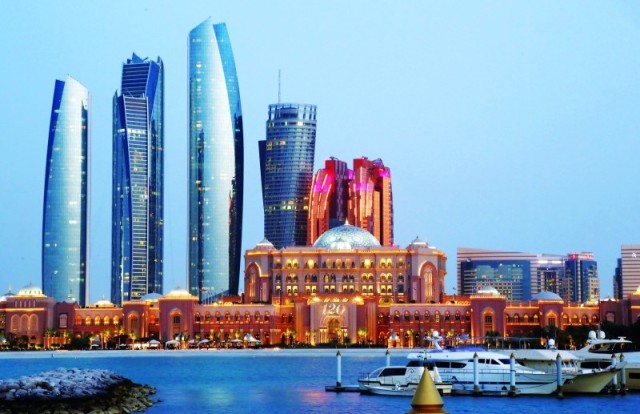 إيرادات فنادق أبوظبي تزيد 3.7% في الربع الثاني