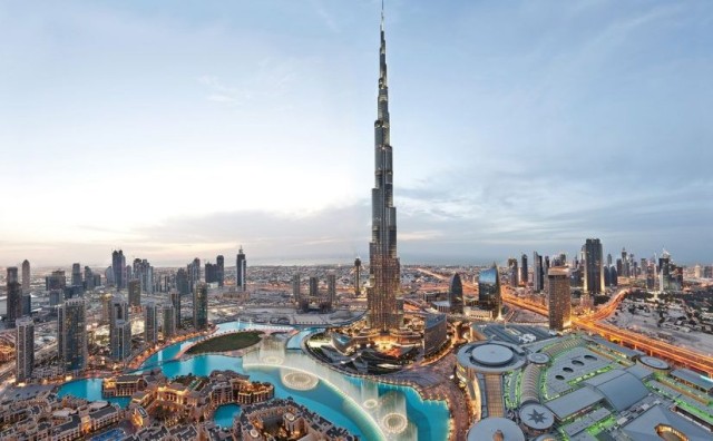 دبي تسمح بتخفيف تدريجي لقيود كورونا