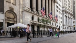 Washington imposes tariffs on artificial intelligence chips as a prelude to broader agreements.