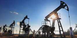 Oil rises in light of reduced supplies