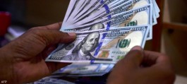 The dollar rose slightly ahead of the Fed minutes; sterling climbed after inflation data.