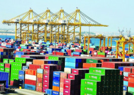 نمو تجارة الإمارات غير النفطية 4.4% خلال 2019