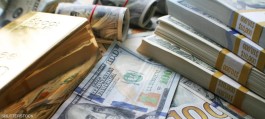 Dollar falls, euro and sterling rise before US election result