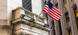 استقرار العقود الآجلة للأسهم الأميركية بعد أن مدد مؤشر S&P 500 سلسلة مكاسبه