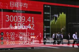 الأسهم الآسيوية ترتفع بعد إعلان ترامب وقف إطلاق النار