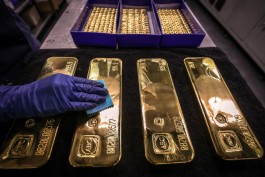 Yellow metal records rise for the third consecutive quarter