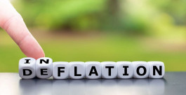 The global economy is dancing between the terror of inflation and the nightmare of deflation