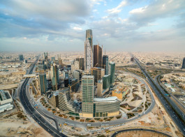 شركات عالمية تعتزم نقـل مقراتها في السعودية 