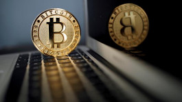 البيتكوين تتخطى حاجز الـ6000 دولار 