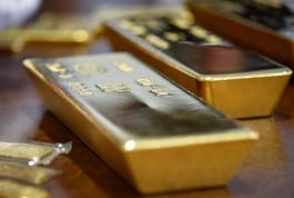 العقود الآجلة للذهب تتجاوز 3900 دولاراً للأونصة مع ترقب تداعيات إغلاق الحكومة الأميركية