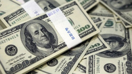 ارتفاع الدولار وسط مخاوف من عودة الحرب التجارية
