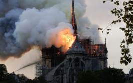 France: partial suppression of the Notre Dame Cathedral fire