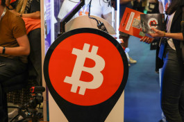 Grayscale moves 4,000 bitcoins amid fierce competition for ETF fees
