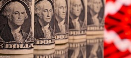 The dollar is moving near key levels, and markets are fluctuating between two scenarios.