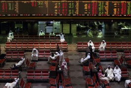 Arab stock market indices showed mixed performance at the start of Wednesday's trading session.