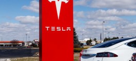 Tesla shares lose $11 billion in one day.. Boeing shares fall sharply