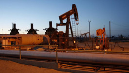 أسعار النفط ترتفع في مستهل تعاملات الأسبوع