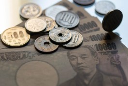 Yen falls to lowest level since 1990, exceeding 160 yen to the dollar